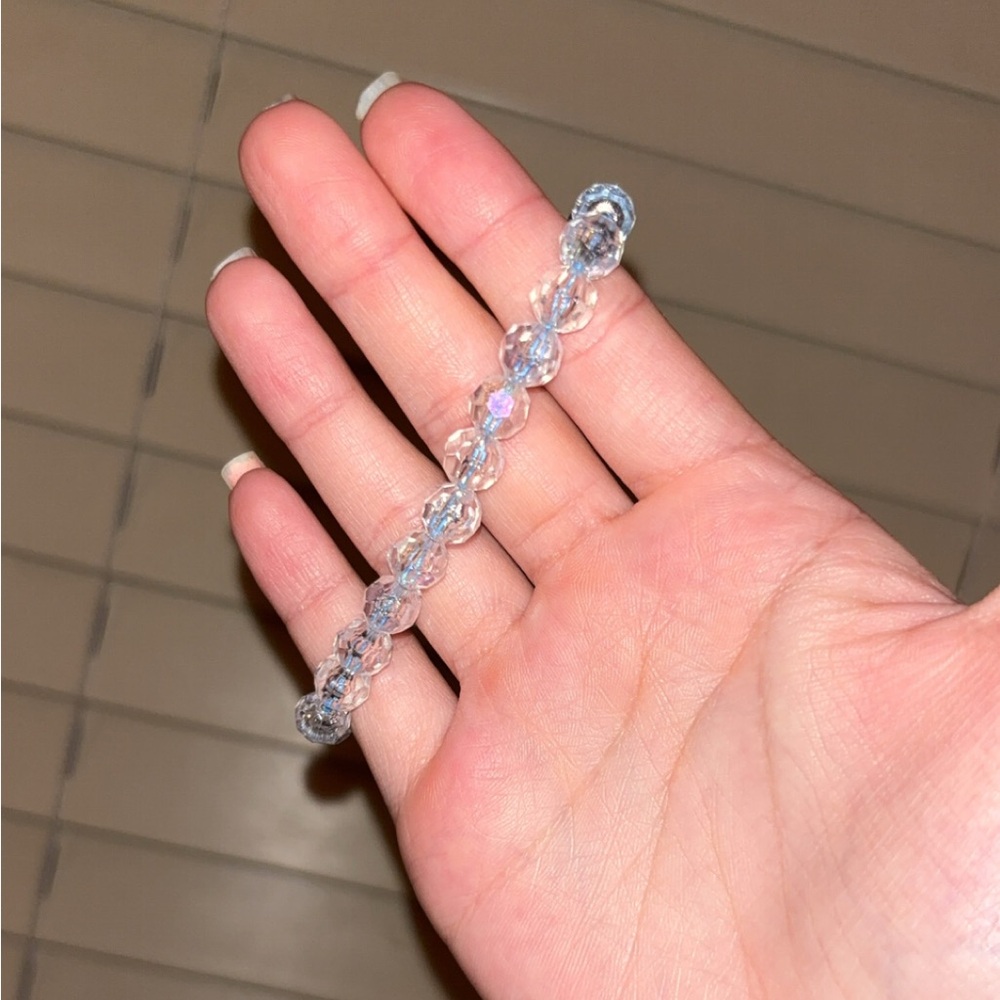 ✨SALE $5✨ Handmade Clear Faceted bead bracelet🤍